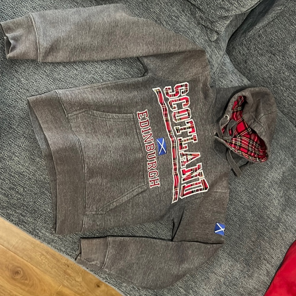 Hoodie from Scotland. Embroidered.